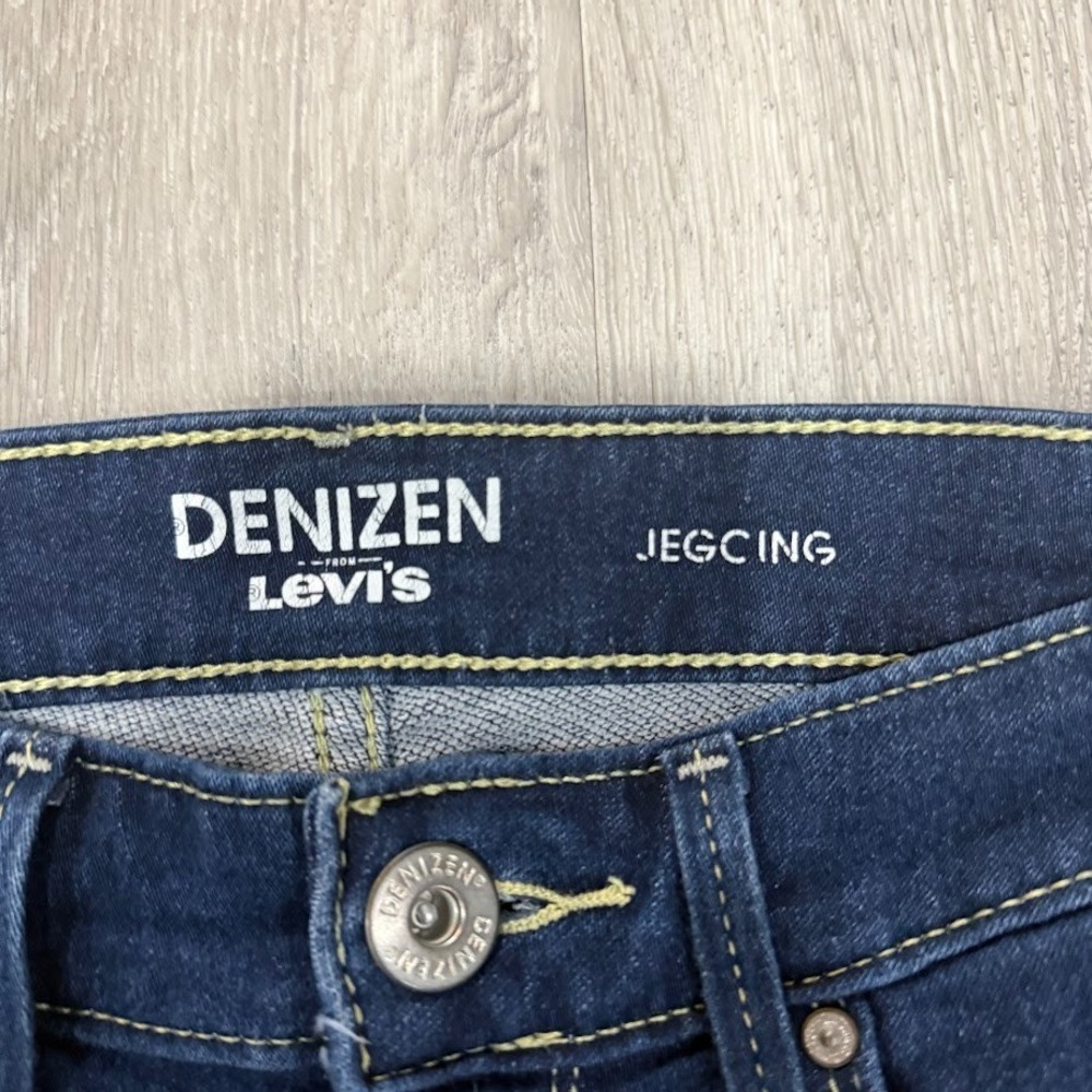 Denizen from Levi's Women's Jegging Dark Wash Size 7 W28 Stretch Skinny Fit - Picture 3 of 7
